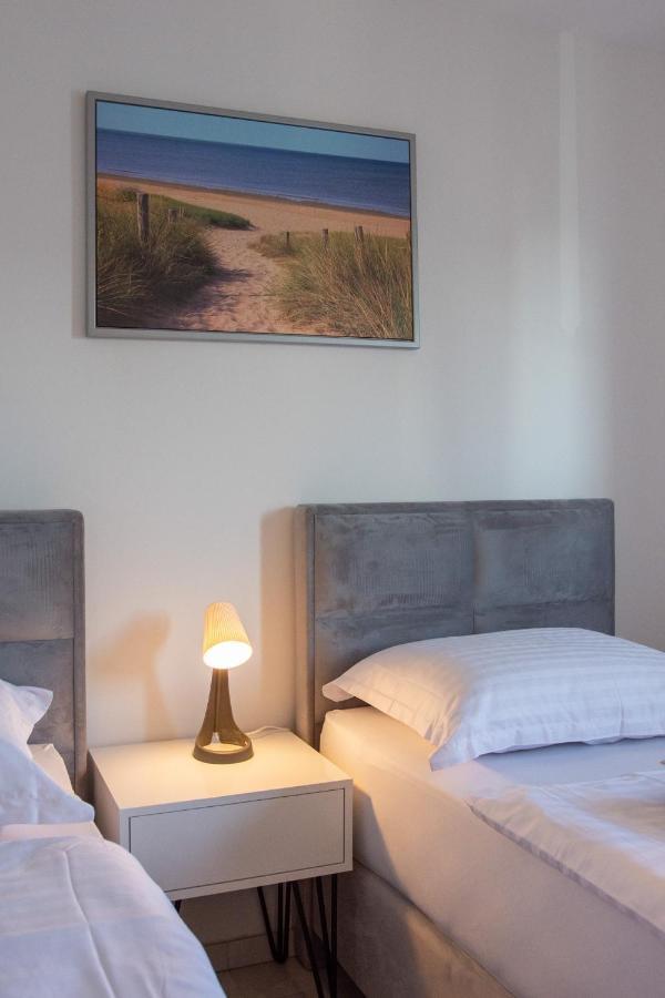Sea Vista Apartments คาชเตลา ภายนอก รูปภาพ