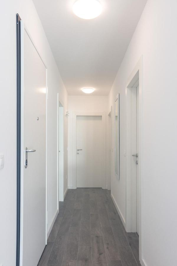 Sea Vista Apartments คาชเตลา ภายนอก รูปภาพ